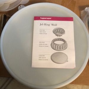 Yep-ring mold by Tupperware
